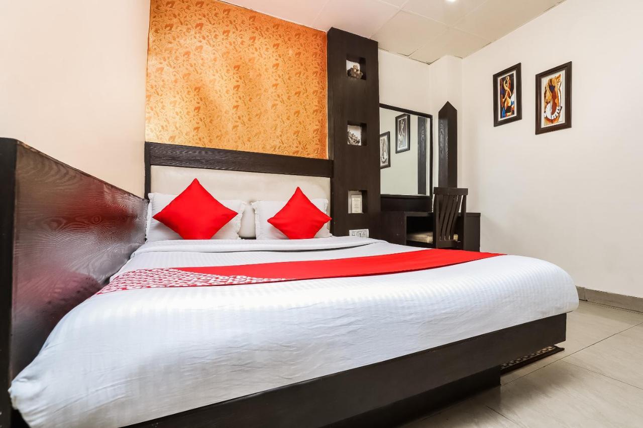 Hotel Shiv Palace New Delhi Buitenkant foto